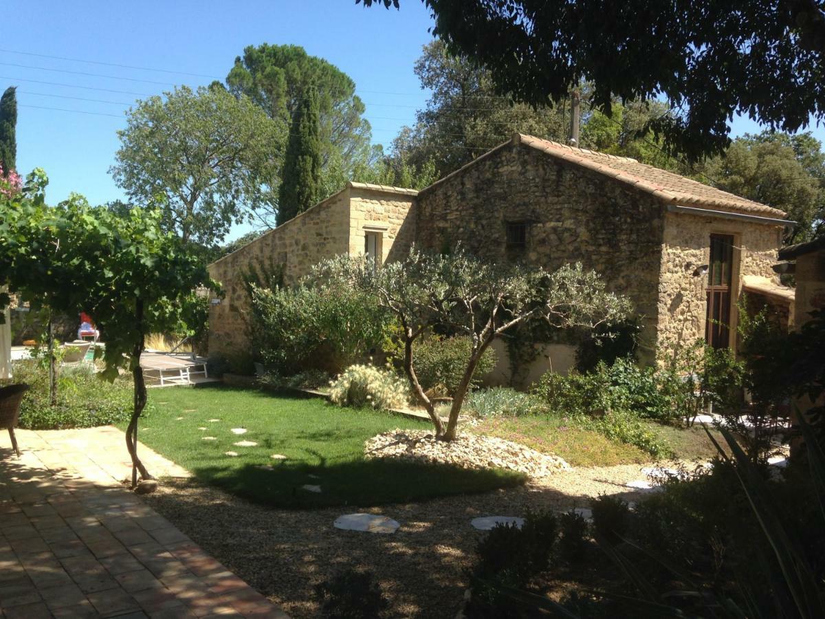 A Gauche Du Pont Hotel Vers-Pont-du-Gard Exterior foto
